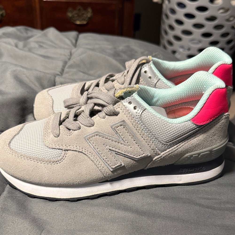 New Balance Women's Gray and Pink Sneakers